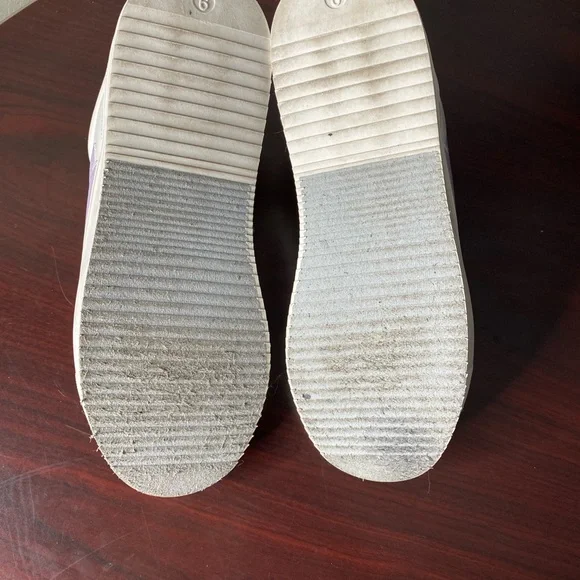 Disney Mickey Mouse ladies character court sneakers size 9 white and purple - Picture 9 of 9